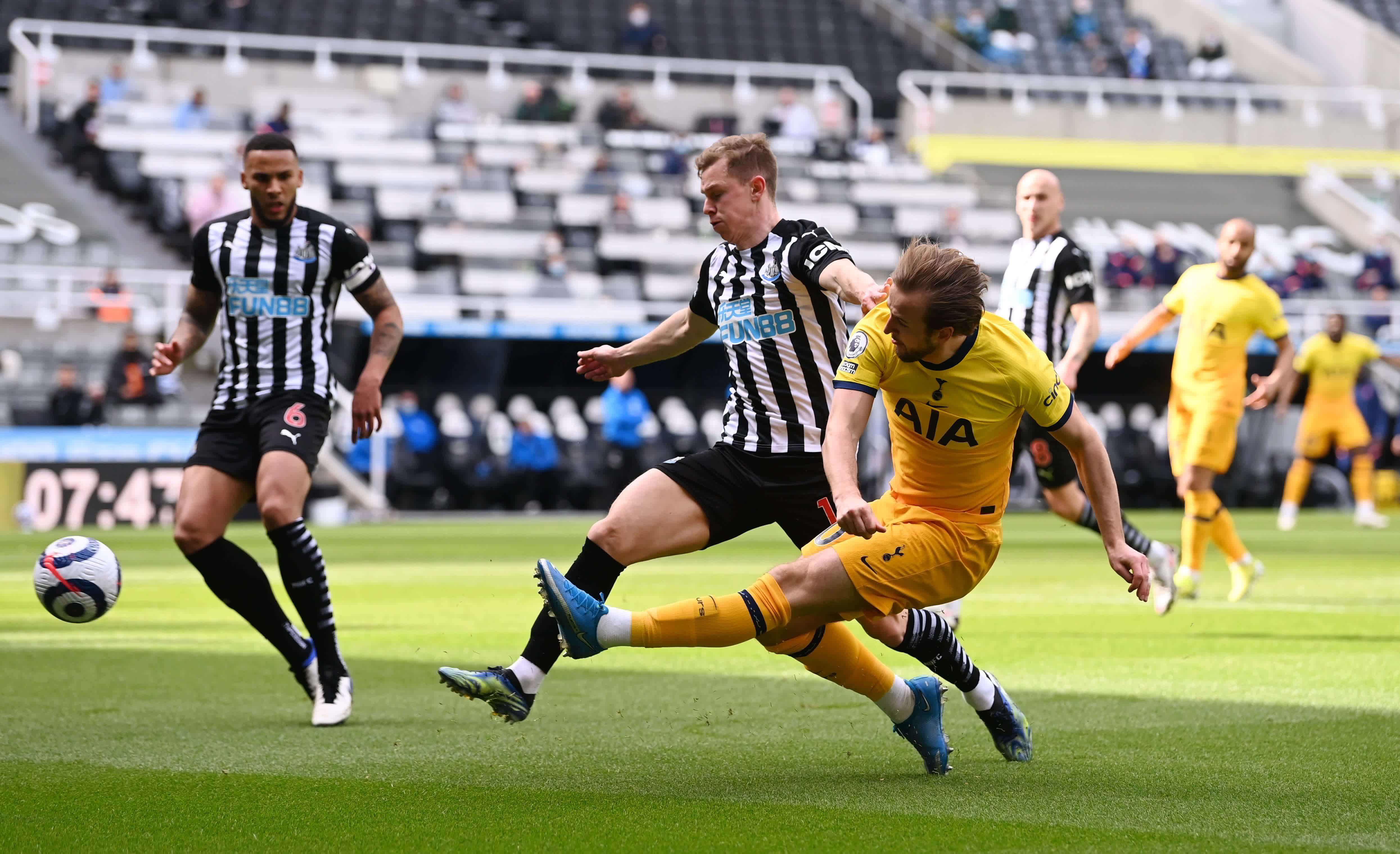 正是凭借 正是凭借