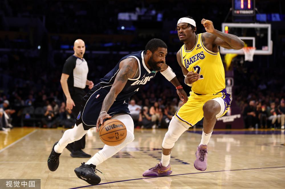 新锐组合的 新锐组合的